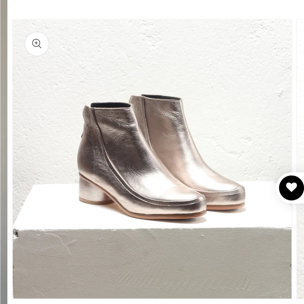 Mafalda silver boots size 39 UK 8US